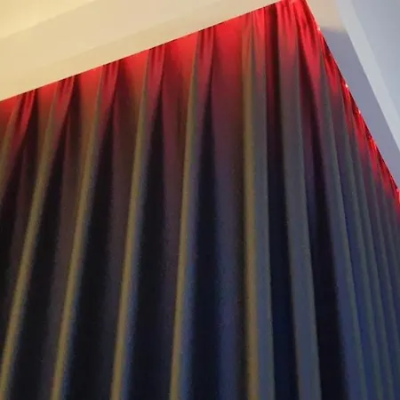 Towarowa Milionowa Dwa 39 Apartamento